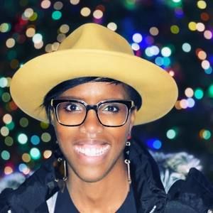 Meet your Posher, Krystle